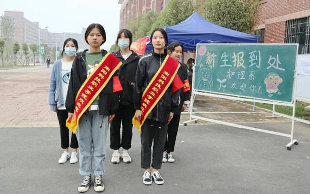 消息资讯|南阳科技职业学院喜迎2020级新同学