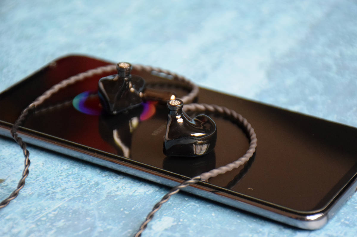 Tipsy|Tipsy蓝极光耳机：沉醉于音乐，倾听微醺的声音