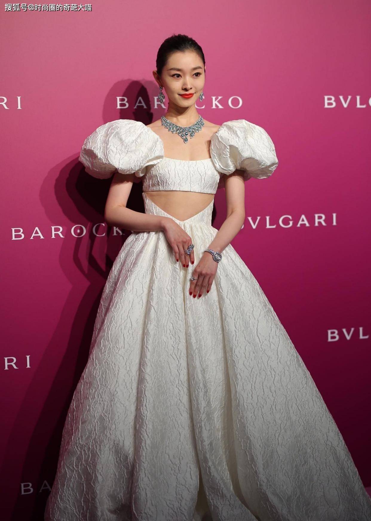 钟楚曦|唐艺昕产后身材太绝了，生图状态在线！娜扎钟楚曦也明艳动人