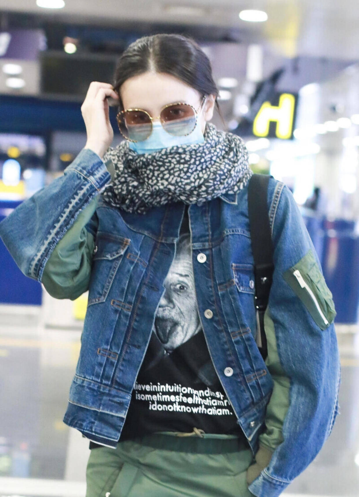 高品质牛仔外套时尚 310f5628734440dca8476a78ae70be89.jpeg