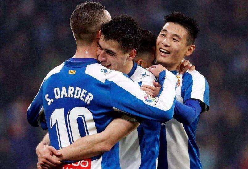 假如国足拿下世界杯，如果国足进世界杯中国会怎样？
