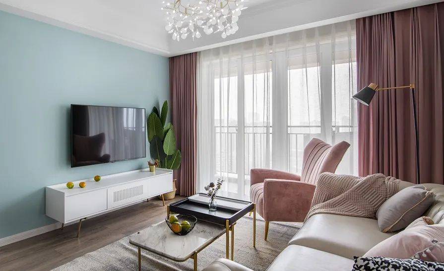 颜色|花了几十万装修，竟然毁在窗帘上！这些搭配技巧，让你家颜值翻倍