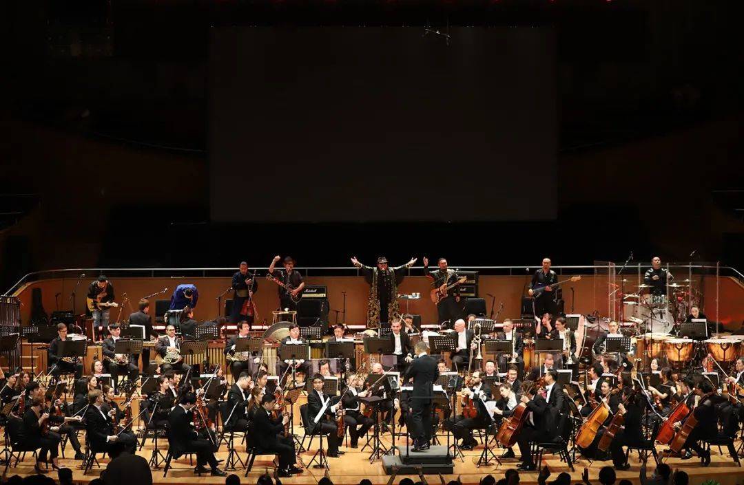 杭盖乐队 北归 保利剧院 杭盖与铜管|杭盖《北归》巡演下半程巡演呼和浩特站圆满落幕，精彩继续启程