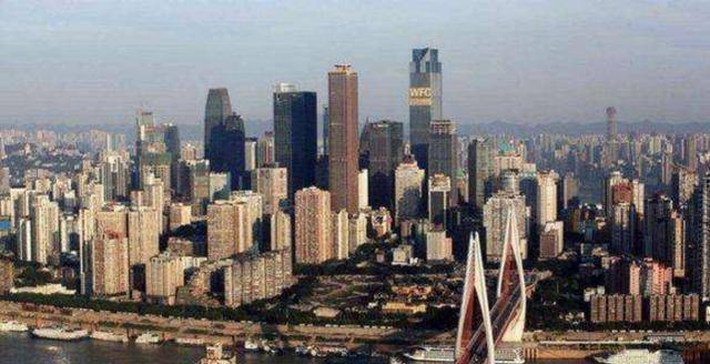 中国最大的旅游城市，面积相当于13个深圳，城市美景更是不容错过