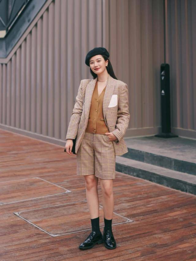 气质穿搭女装博主 cf9f3a524dac492181726484ccb67df5.jpeg
