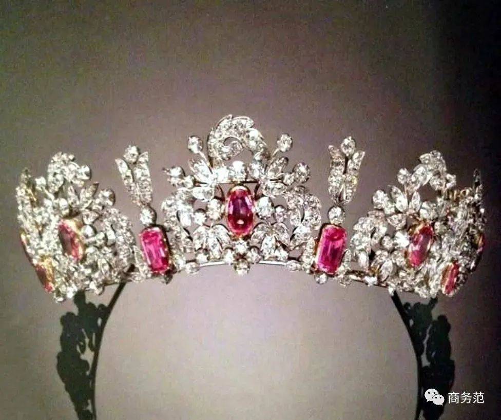 宝石|碧玺为什么那么贵,王室贵族都喜欢戴?