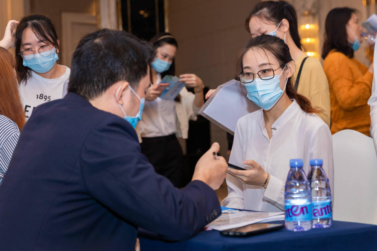 海口市四个区gdp2020_海口市映秀区彭林波(2)