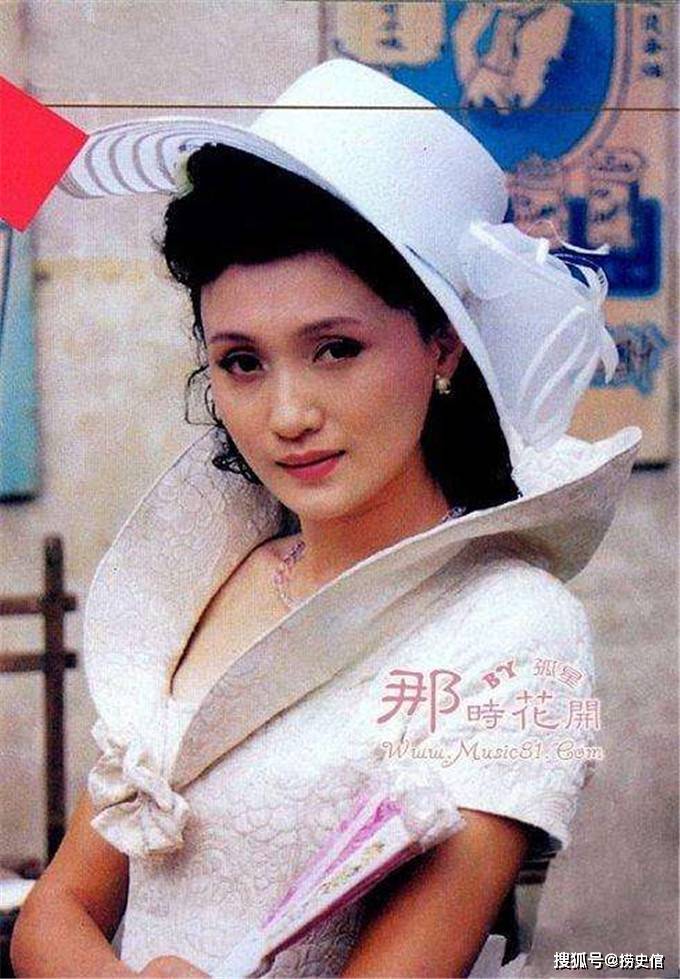 林芳兵1965年出生于扬州,1991年因在电视剧《唐明皇》中扮演杨贵妃获