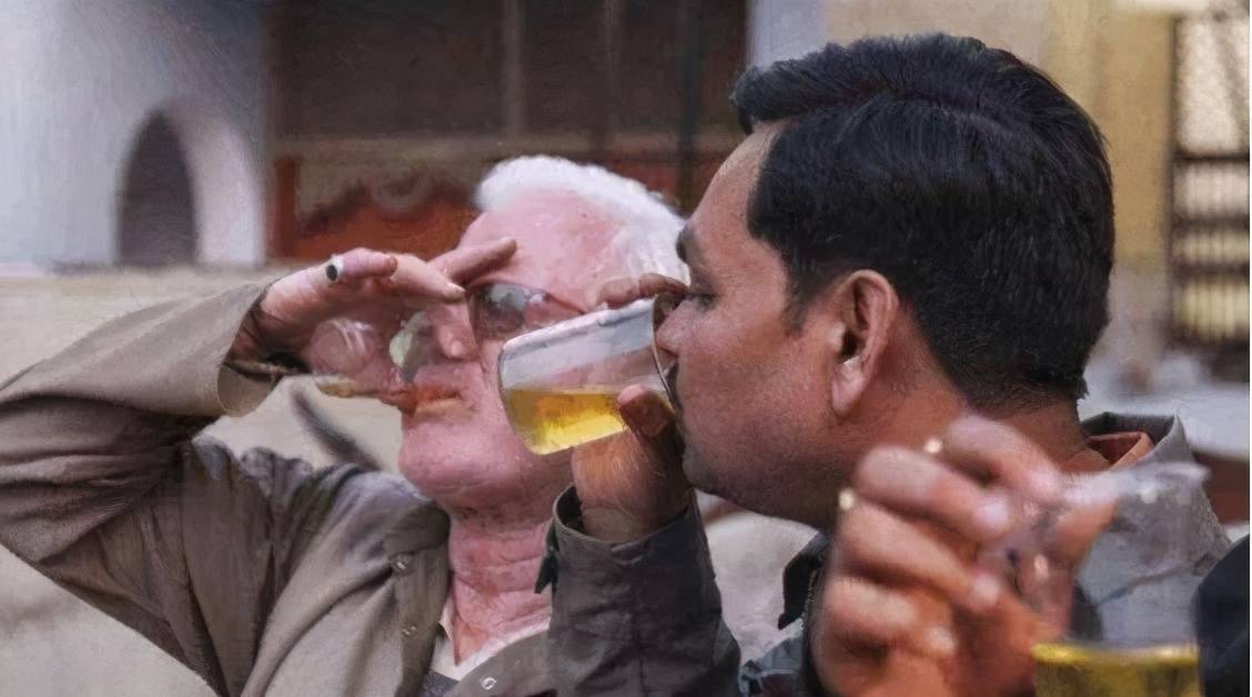 印度官方发明的牛粪芯片，那味儿实在太冲了