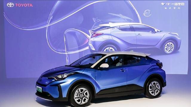 作为丰田电动化战略在中国市场的首款纯电动车,一汽丰田还为奕泽ev