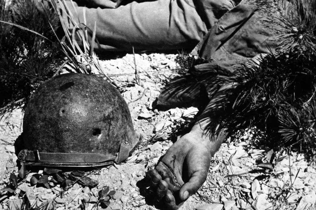 有些中国人，看到美军惨遭志愿军屠戮就浑身难受