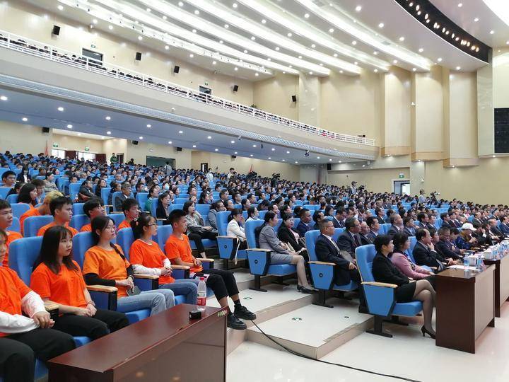 见闻记录|中国达人秀总冠军卓君被母校以高层次人才引进，聘任为创业导师