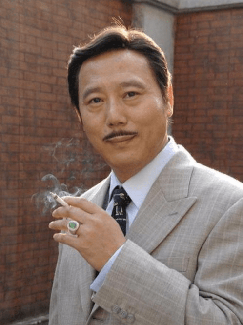 生活|和郭敬明吵架的李诚儒到底多有钱？他的生活比《小时代》还精彩