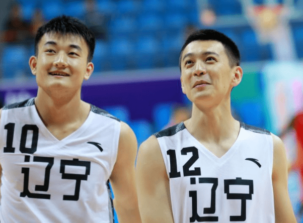 消音|爆粗口被全程消音上热搜，脸却帅成颜值天花板…