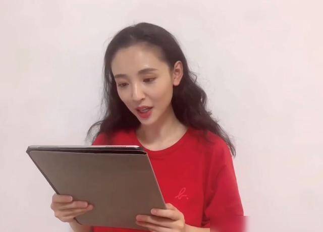 后移|吴倩近照很憔悴，发际线后移眼窝深陷，才28岁就没了少女感！