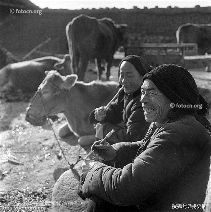 六十年代初的河南农村,小学教师无偿为孩子教书