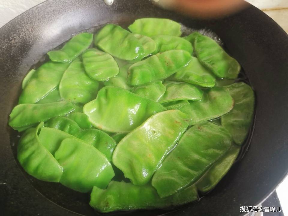 扁豆|这1步做对了，暄软鲜美特好吃，孩子抢着吃，真香粗粮细做有诀窍