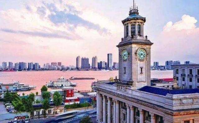 中国油价最高的城市 613a31a4cd934294901d4b2e39b6d866.jpeg