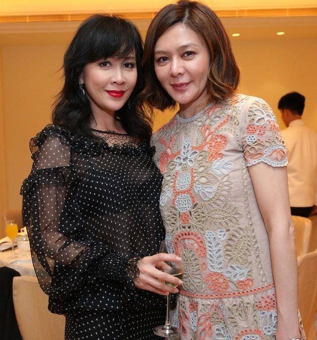 2014年刘嘉玲生日时,关之琳还与老公陈泰铭一起出席生日party.