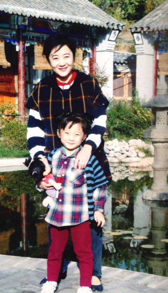 在家做甩手掌柜纵容妻子将女儿养成妈宝女林妙可父亲才是根源