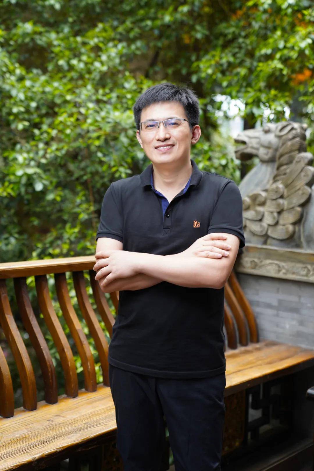 蔡懷軍：永遠(yuǎn)不要站在岸邊看別人抓魚-DVBCN