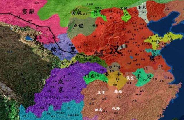 割据什么什么的成语_成语故事简笔画