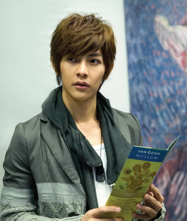 周震|娱乐圈到处是周震南虞书欣同款公子千金,艺人都不愿立寒门人设?