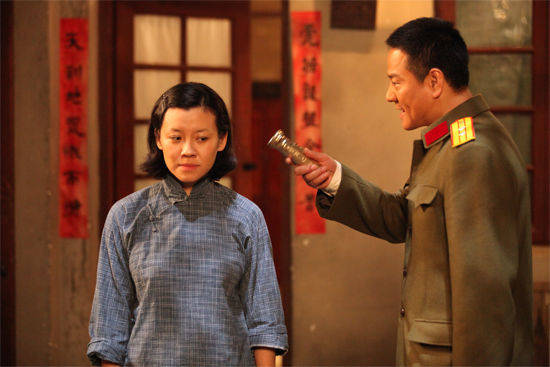 她曾红过徐静蕾，当红时却下嫁无名演员，今4