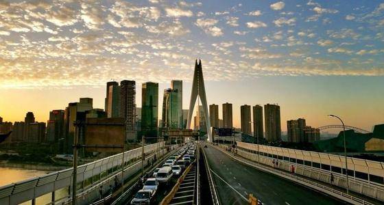 重庆是一线城市不 b8fefe9c5ad247388a57e13a3a9c9e85.jpeg