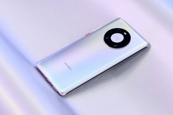 Mate|华为Mate40 Pro深度评测：全能实力问鼎年度旗舰