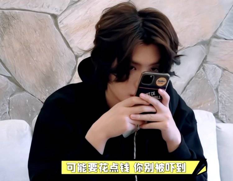 娱乐圈只认钱不认亲的明星爹妈，坑起娃来不要
