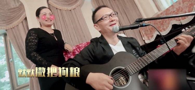 娱乐圈只认钱不认亲的明星爹妈，坑起娃来不要