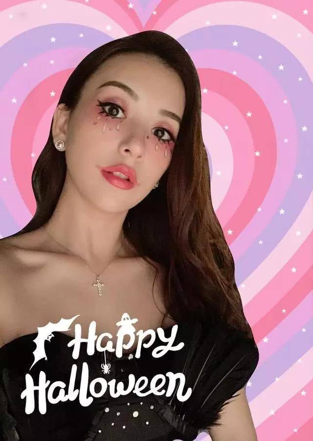 cos|方媛晒万圣节造型，扎双马尾cos水冰月，扮相清纯别有韵味