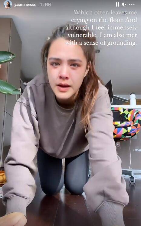钟丽缇大女儿晒视频，跪地抱头痛哭情绪崩溃，
