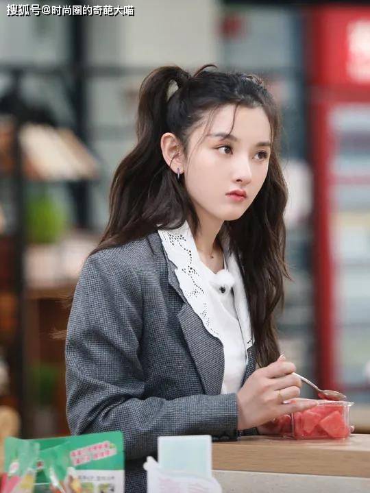 谭松韵|剪短发难看因为你不会选！学会谭松韵宋祖儿这招，人人皆可变美女