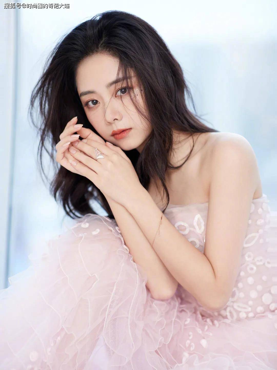 谭松韵|剪短发难看因为你不会选！学会谭松韵宋祖儿这招，人人皆可变美女