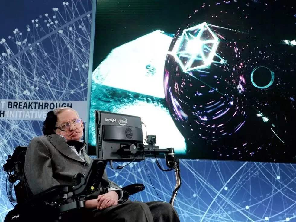 原创霍金预言成人类走向,平行宇宙或为最后移民地?人工智能成威胁