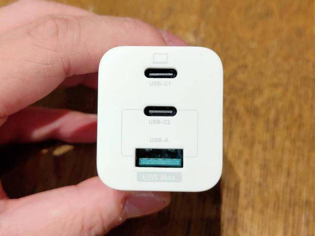 一个顶仨,外出充电好搭配,电友X21氮化镓65W充电器上手体验