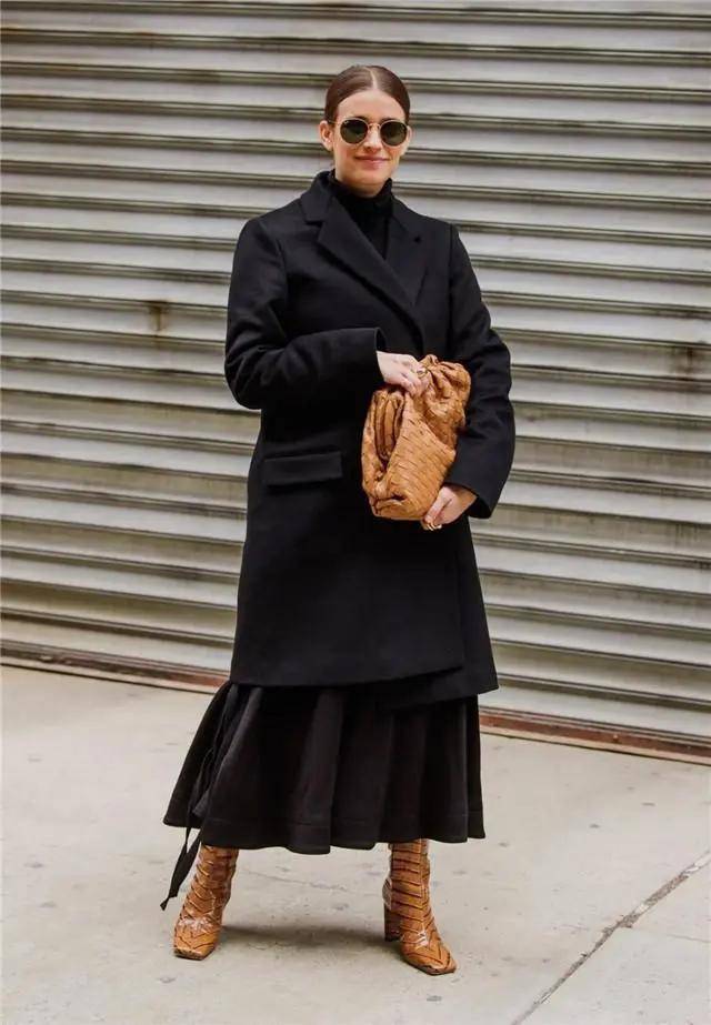 女性|讲真的,女人过了30岁,穿得像自己比像自己的年龄更重要!你是吗