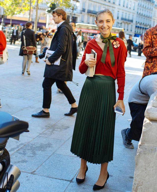 大衣|不懂配色请别乱穿!超详细的“色彩穿搭”,带你玩转秋冬大衣配色