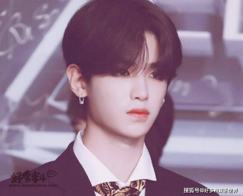 黄明昊和金子涵什么关系 黄明昊妈妈欠款是怎么回事