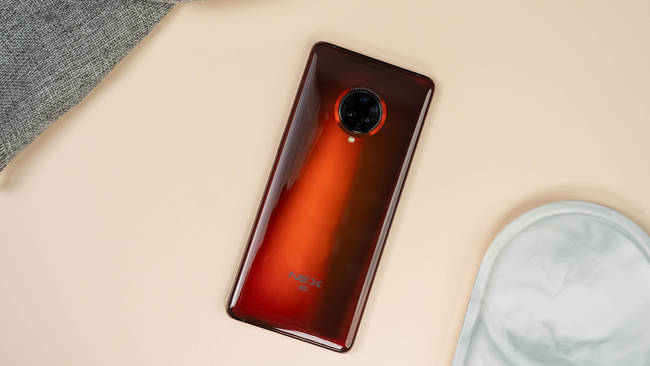 顶级vivo冲销量，双模5G+骁龙865+4500mAh，256GB大降