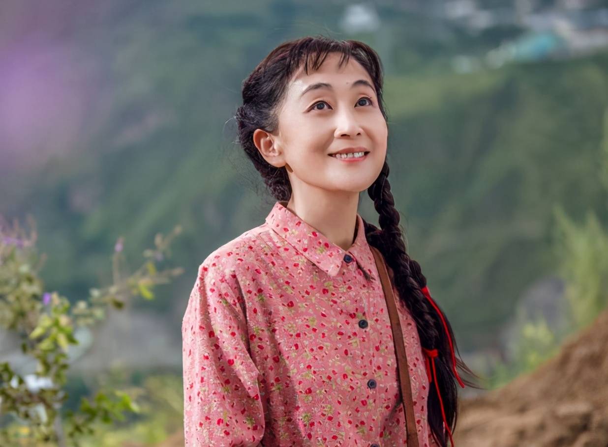 56岁影后陈瑾,戏中角色多是贤妻良母,戏外却至今孤身一人