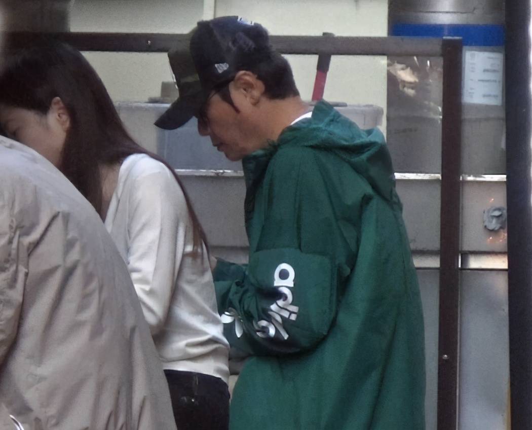 57岁罗嘉良秘密回港现身癌症中心 憔悴不堪惹人忧 本人回应