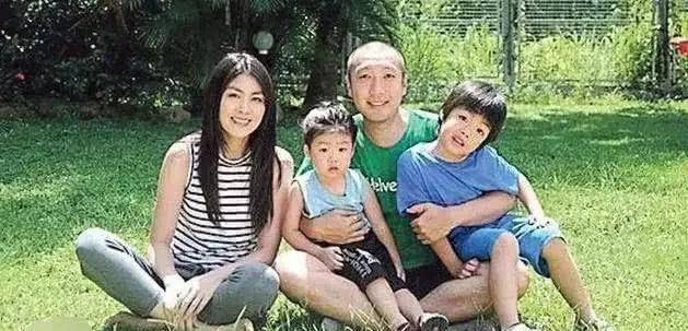 “气质天后”陈慧琳现身商场贵气十足,老公还是相恋16年的初恋