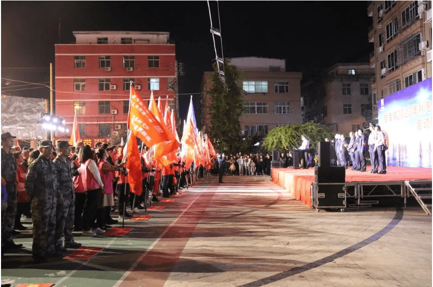 2020钱库镇gdp_中国gdp变化图(2)