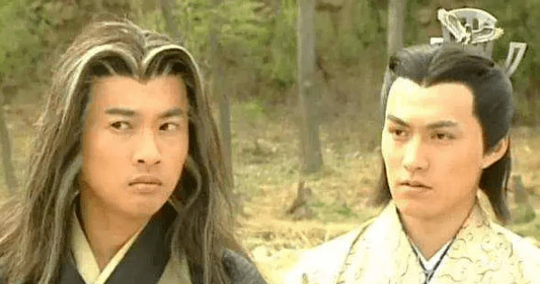 眉骨|这顶流爱豆到底do崩了什么？硅胶感也太重了...