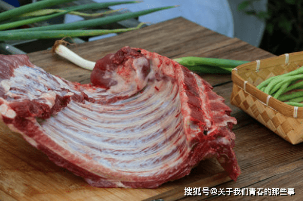 排骨哪个部位更嫩 f781ae850792471791cdc08e1f517997.png