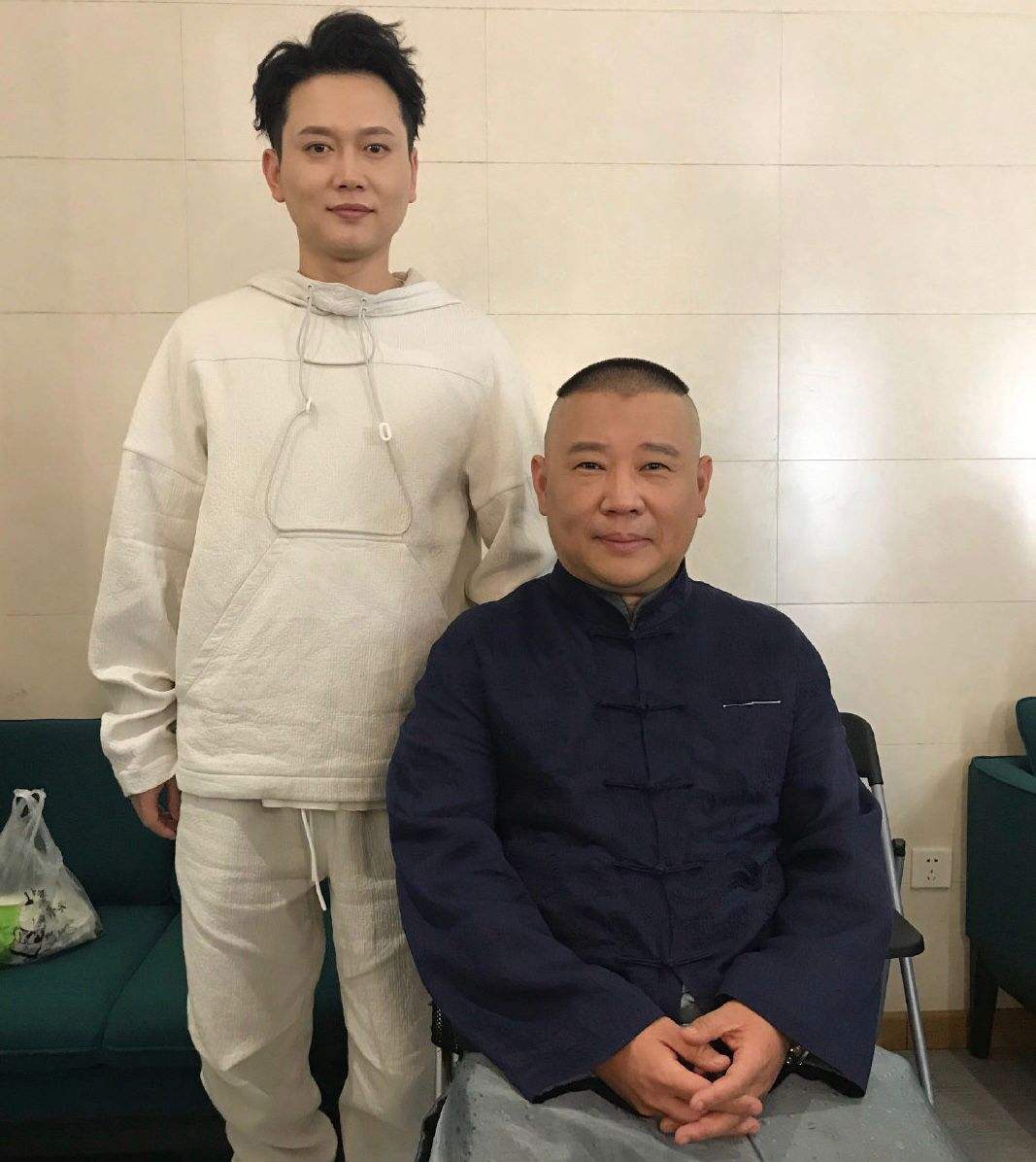 孟鹤堂首次曝光二婚始末感恩干爹于谦爷俩13年情分令人动容