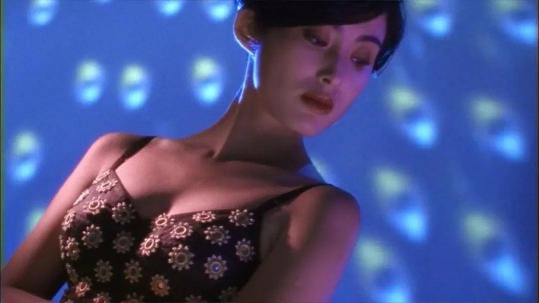 铁锥|曾经美到大杀四方的她怎么了？如今脸僵得像铁锥，灵气全失...